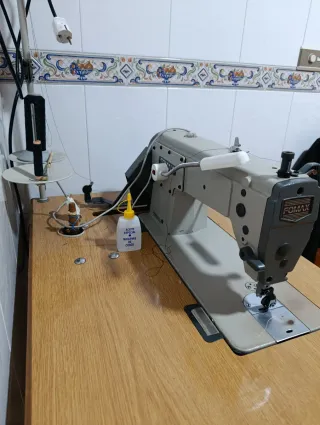 Máquina de coser industrial Fomax