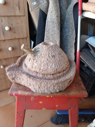 Bonito Molino de piedra para cereales