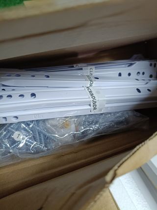 VASAGLE KAILYN Colección - Mesita de Noche Estrecha, Juego de 2, Mesa Auxiliar con 2 Cajones y Compartimento Abierto, a la Izquierda o a la Derecha, Blanco Nube LET856W01