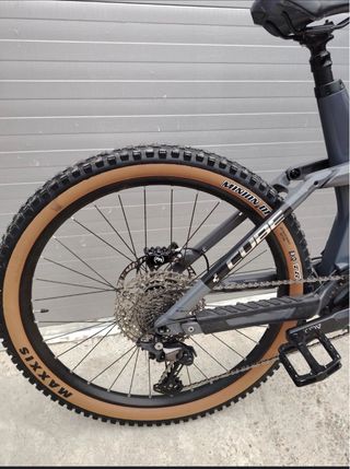 Bicicleta Cube Stereo 160 Race