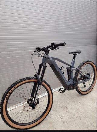 Bicicleta Cube Stereo 160 Race