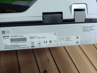 Epson Workforce DS-1660W - Escáner Plano de Color A4, WiFi, USB, Alimentador Documentos, escaneado Doble Cara (dúplex), Blanco y Negro