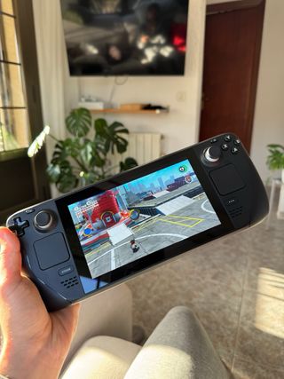 Steam Deck LCD 64GB (+Tarjeta SD, Funda y Caja)