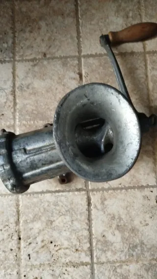 Tritacarne FLACARA Rosso Metallo e al