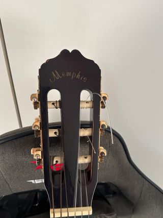 Guitarra Española Memphis. PRECIO POCO NEGOCIABLE.