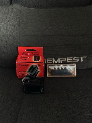 Guitarra Española Memphis. PRECIO POCO NEGOCIABLE.