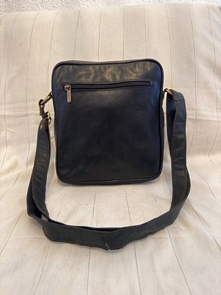 Bandolera cuero unisex negra