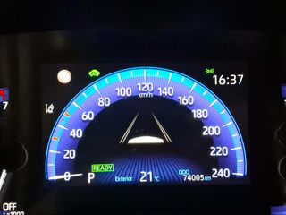 Toyota Corolla 1.8 125H STYLE E-CVT