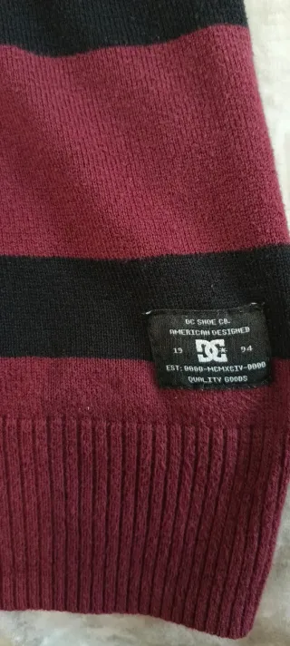 Jersey DC Shoes Rayas Granate y Negro