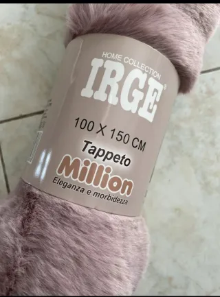 Tappeto rosa in poliestere