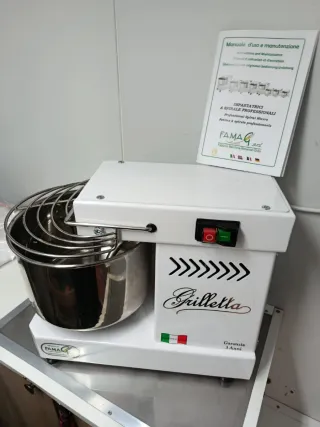 Amasadora industrial Fama Grilletta Nueva