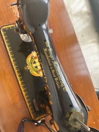 Máquina de coser SINGER Antigua Lotus