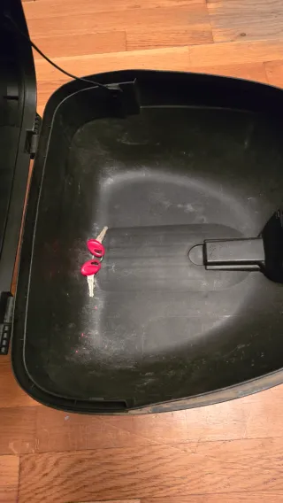 Baúl Moto Shad SH33 Negro