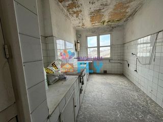 Edificio en venta en Ventiun en Ourense