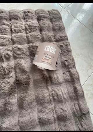 Tappeto 100x150cm effetto pelliccia