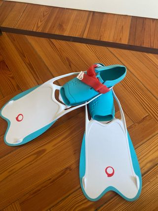 Aletas natación talla 36/37 con bolsa