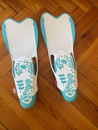 Aletas natación talla 36/37 con bolsa