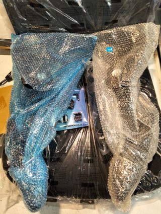 Silla de Oficina SONGMICS Ergonómica de Malla, Lumbar y Brazos Plegables