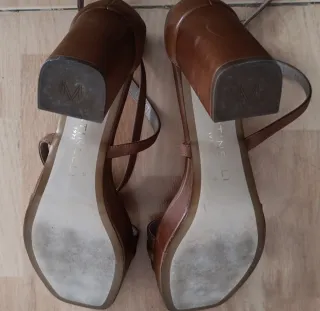 Sandalias Martinelli tacón marrón