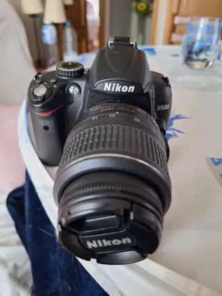 Cámara Nikon D5000 Negra