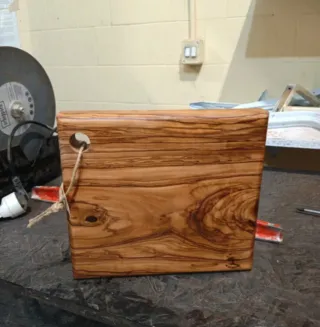 Tagliere in legno di ulivo