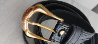 Cinturón negro piel efecto cocodrilo