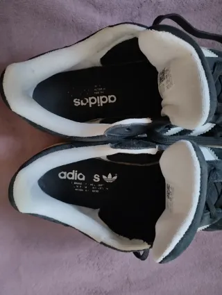 Zapatillas Adidas,modelo CAMPUS.