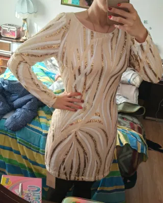 Vestido Shein lentejuelas dorado y blanco