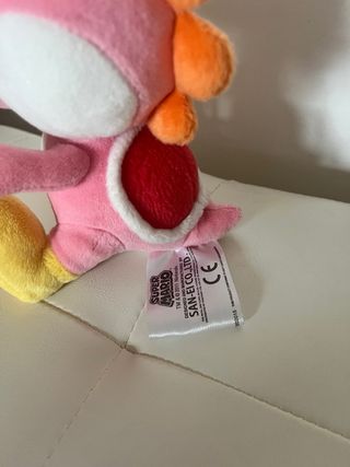 Pupazzo Yoshi rosa peluche