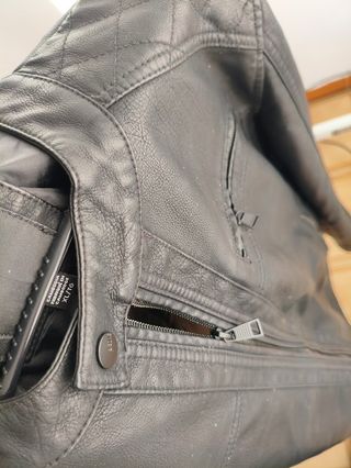 Chaqueta Piel Negra Clásica Talla M