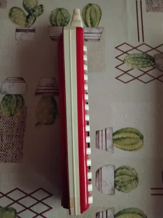 Hohner Melódica Alto Roja Antigua