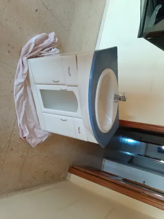Mueble de baño con lavabo incluido
