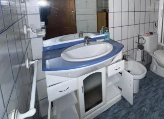 Mueble de baño con lavabo incluido