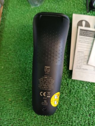 Afeitadora Philips Serie 1000