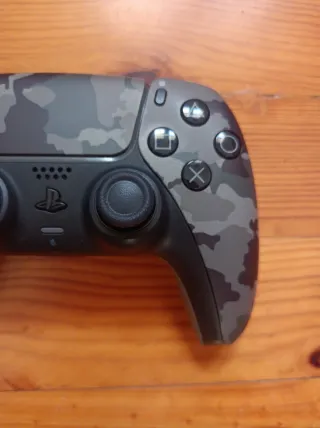 Mando PS5 Camuflaje