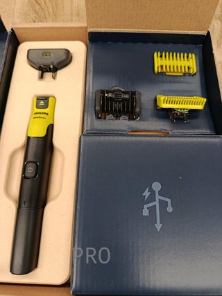 Philips OneBlade 360 con Bluetooth, Recortadora para Barba y Cuerpo, QP4631/30