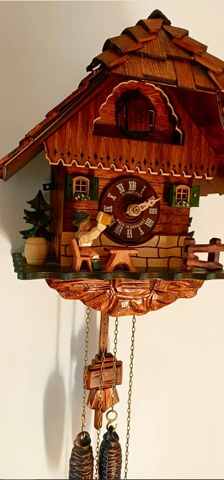 Orologio a cucù in legno