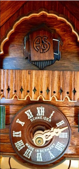 Orologio a cucù in legno