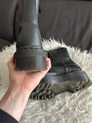 Dr. Martens Vegan Jadon II