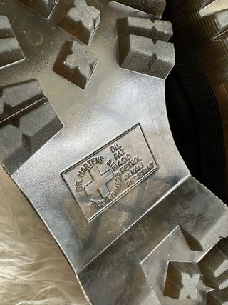 Dr. Martens Vegan Jadon II