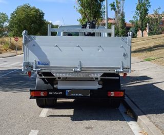 Camión Grúa Renault Trucks Mascott Volquete Coche 160,35 DXI