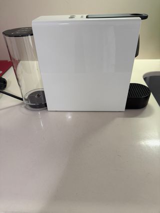 Cafetera Nespresso Blanca