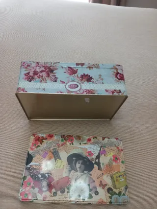 Scatola di Latta Vintage Decorata