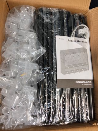 SONGMICS Armario, 5 Barras de Ropa, Estantes, 4 Bolsillos Laterales, Almacenamiento, de Tela, Perchero