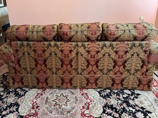 Sofá de 3 plazas estilo clásico