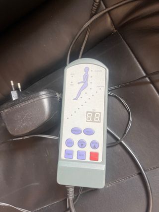 Sillón de masaje reclinable negro