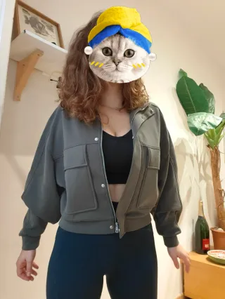 Chaqueta bomber Oysho neopreno S