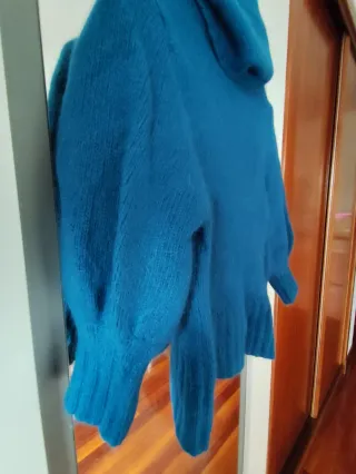 Jersey Mango cuello vuelto azul T.M