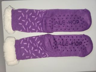 Calcetines Morados con Forro Blanco Talla Única