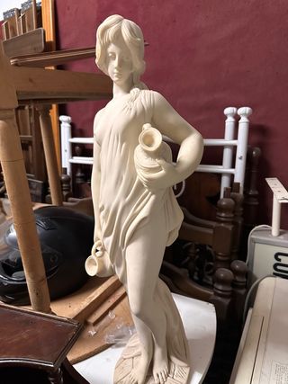 Escultura Clásica Grecorromana Mujer con Jarra